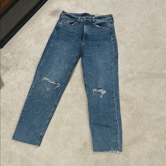 Classic Blue Distressed Women's Jeans- like new. - Picture 1 of 4